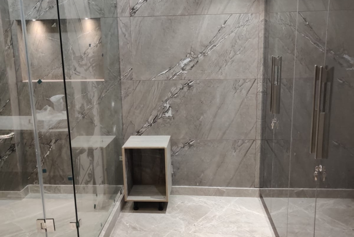 4 Bed 5 Bath BUILDER FLOOR FOR SALE | SOUTH CITY 1 | 538 YDS Gurgaon