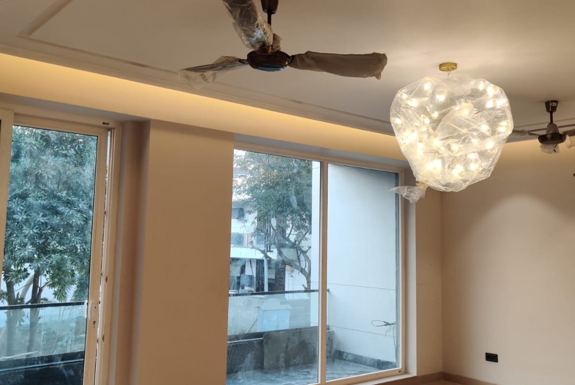 4 Bed 5 Bath BUILDER FLOOR FOR SALE | SOUTH CITY 1 | 538 YDS Gurgaon