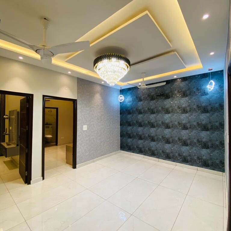 Luxurious 3 Beds 3 Baths Flat for Sale in Mohali, Punjab