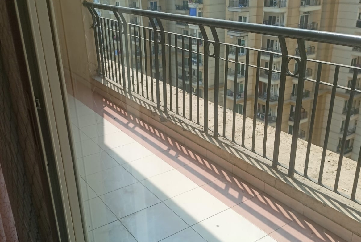 M G REAL ESTATE PRESENT 3 Beds 3 Baths FLAT FOR SALE IN SECTOR 75 NOIDA