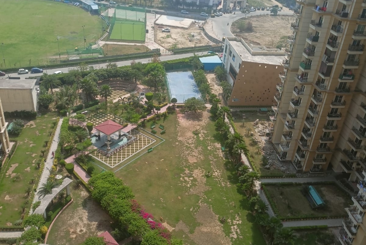 M G REAL ESTATE PRESENT 3 Beds 3 Baths FLAT FOR SALE IN SECTOR 75 NOIDA