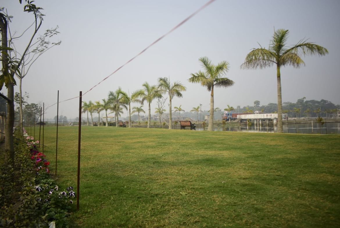 Villa:- LUSTER 4 Beds Villa for Sale in Kolkata