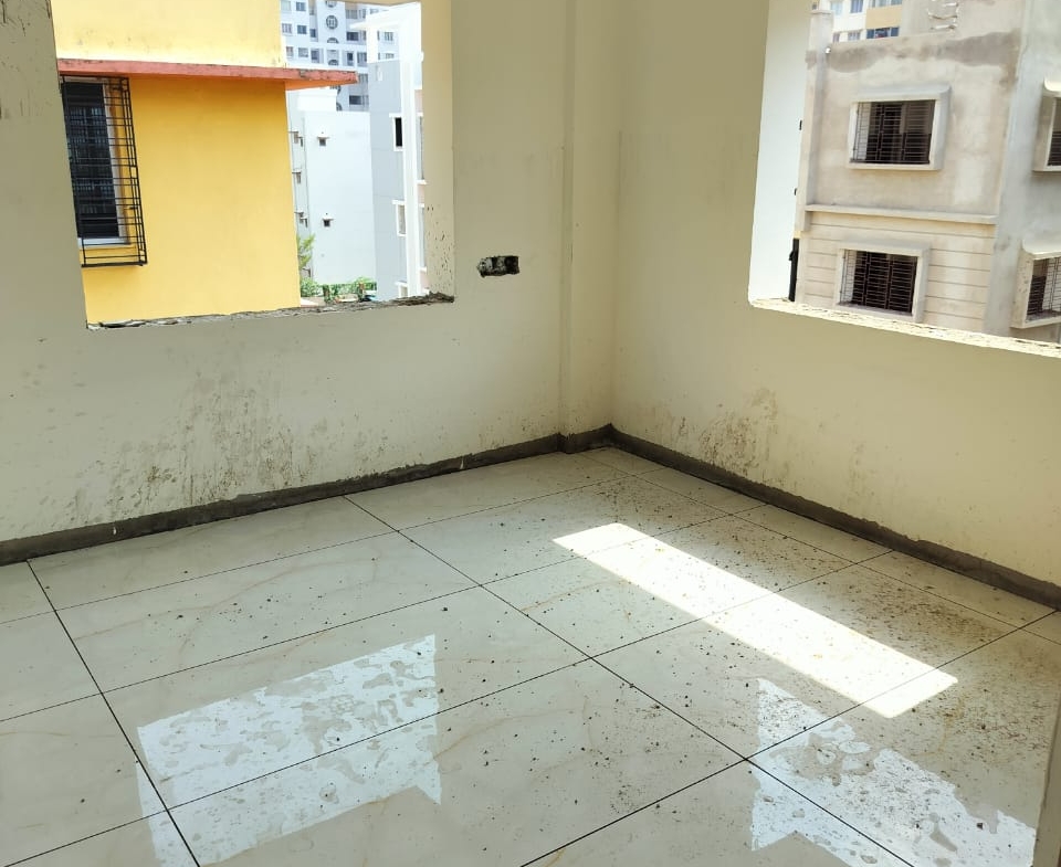 3 Beds Free hold MIG Flat for Sale in Kolkata