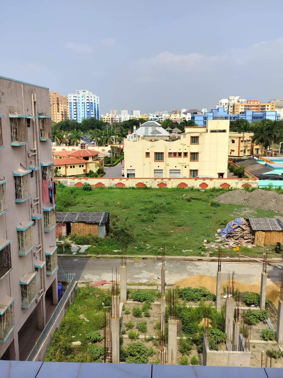 lo3 3 Beds Free hold MIG Flat for Sale in Kolkata