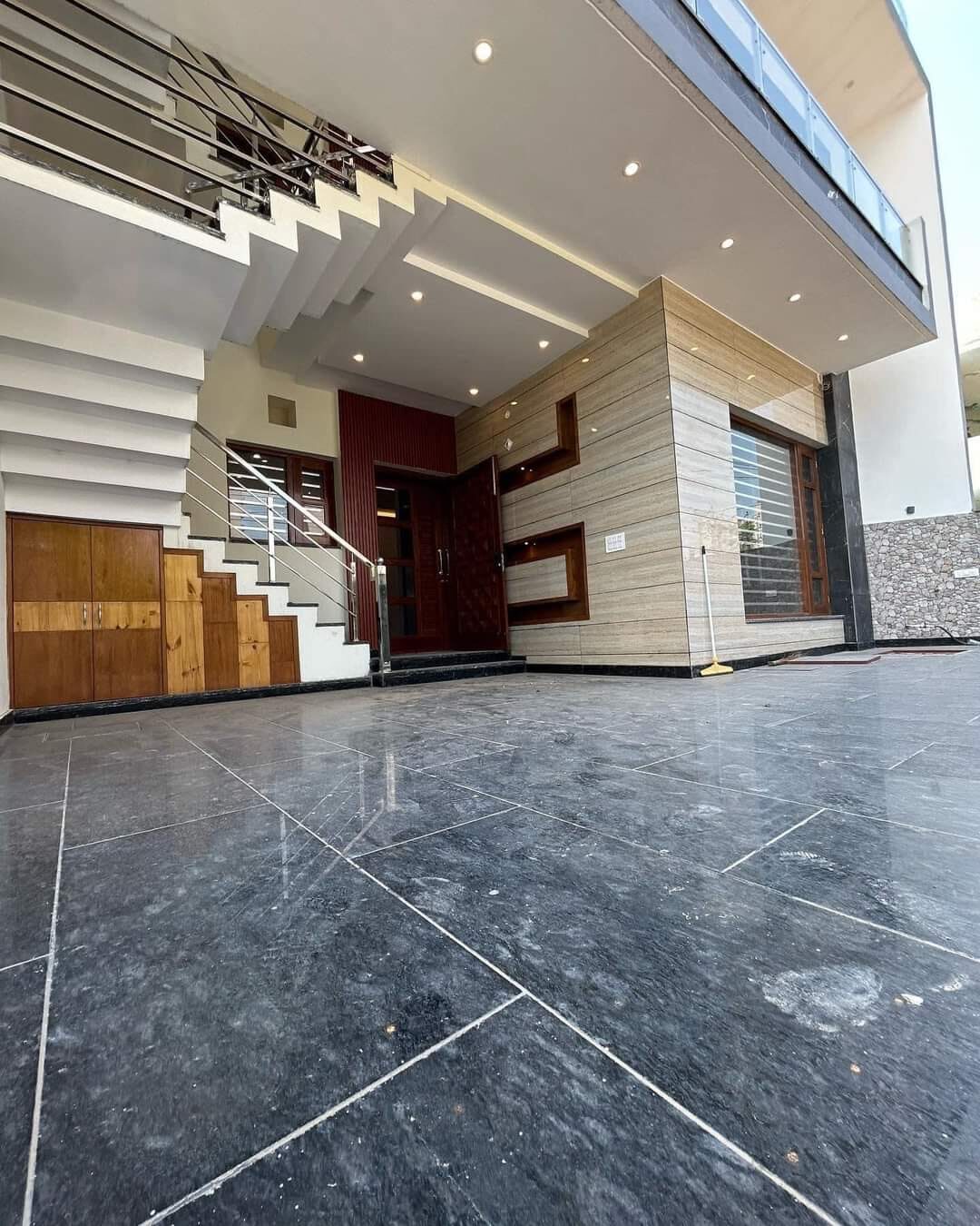 moh1 4 BEDS BRAND NEW 4BHK 200SQYD KOTHI FOR SALE IN MOHALI, PUNJAB