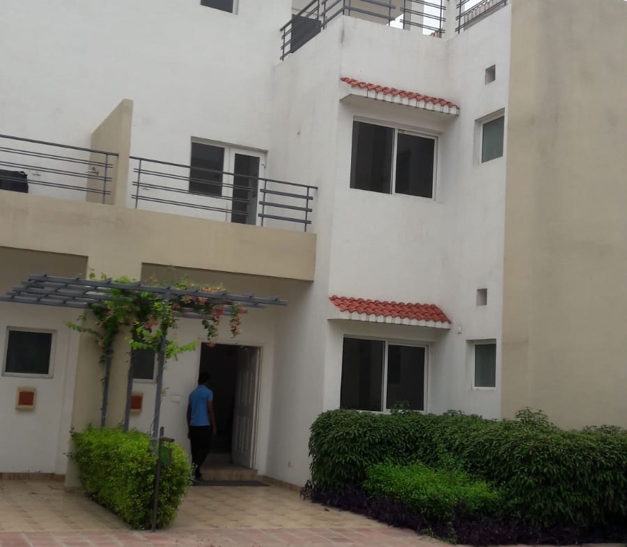 4 Beds 4 Baths Villa for Sale in Greater Noida