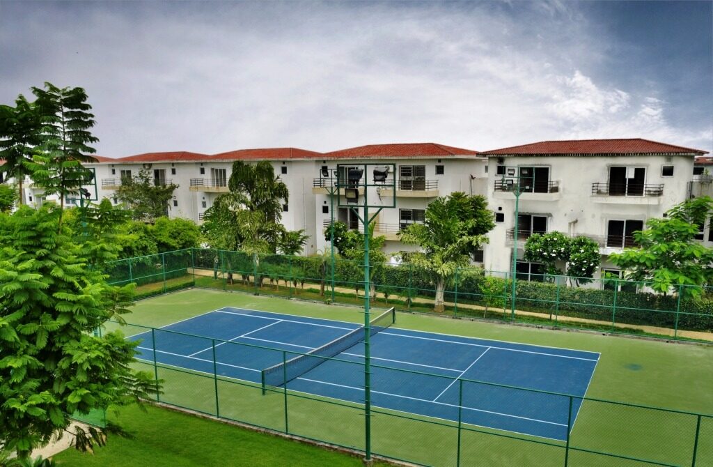 4 Beds 4 Baths Villa for Sale in Greater Noida