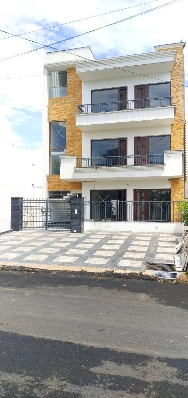 3 Beds 3 Baths villa for Sale in Mohali