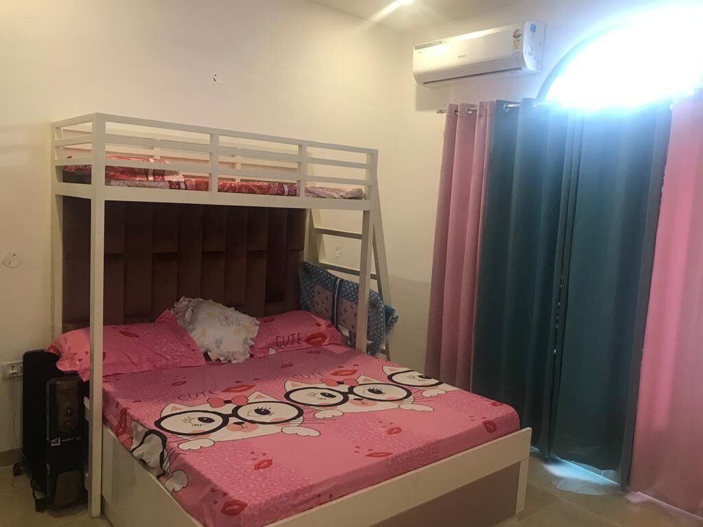 3 Beds corner flat for Sale in Mohali, Punjab