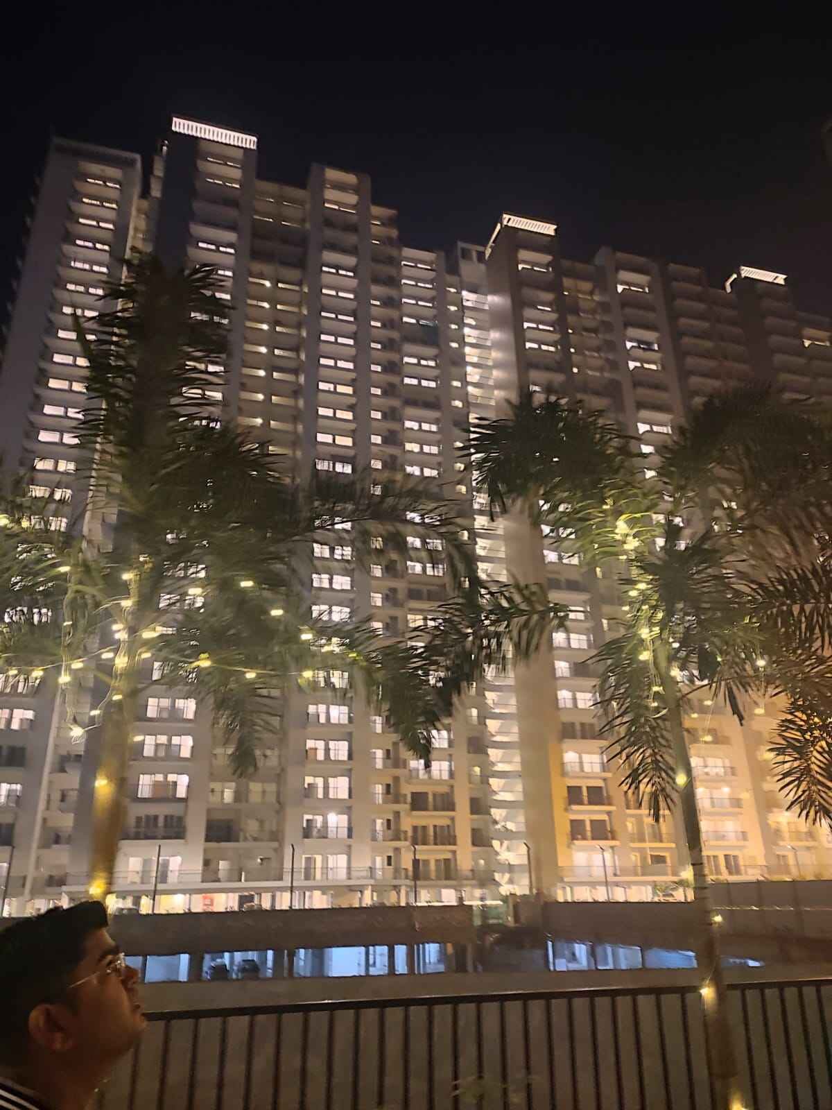 v7 2 Beds 2 Baths – Apartment for Sale in Greater Noida