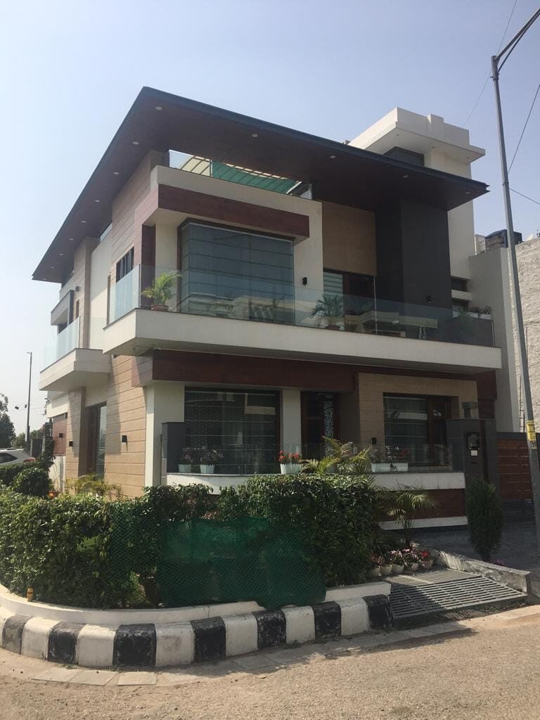 zeenat 3 Beds Corner House for Sale in Mohali, Punjab