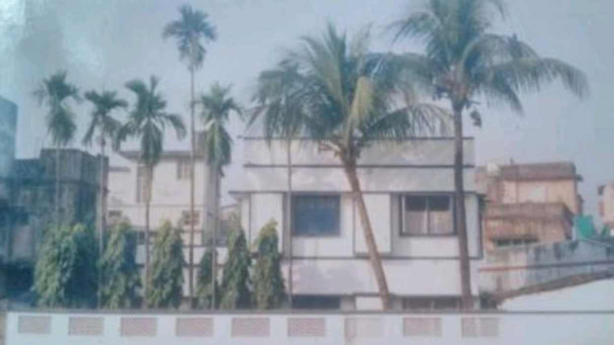 2 4 BHK Flat for Sale in Kolkata
