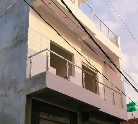 2 Bds – 2 Ba – 2200 ft2 1000 sqft house for sale in la-la Bagh palm city near buddheswar lko