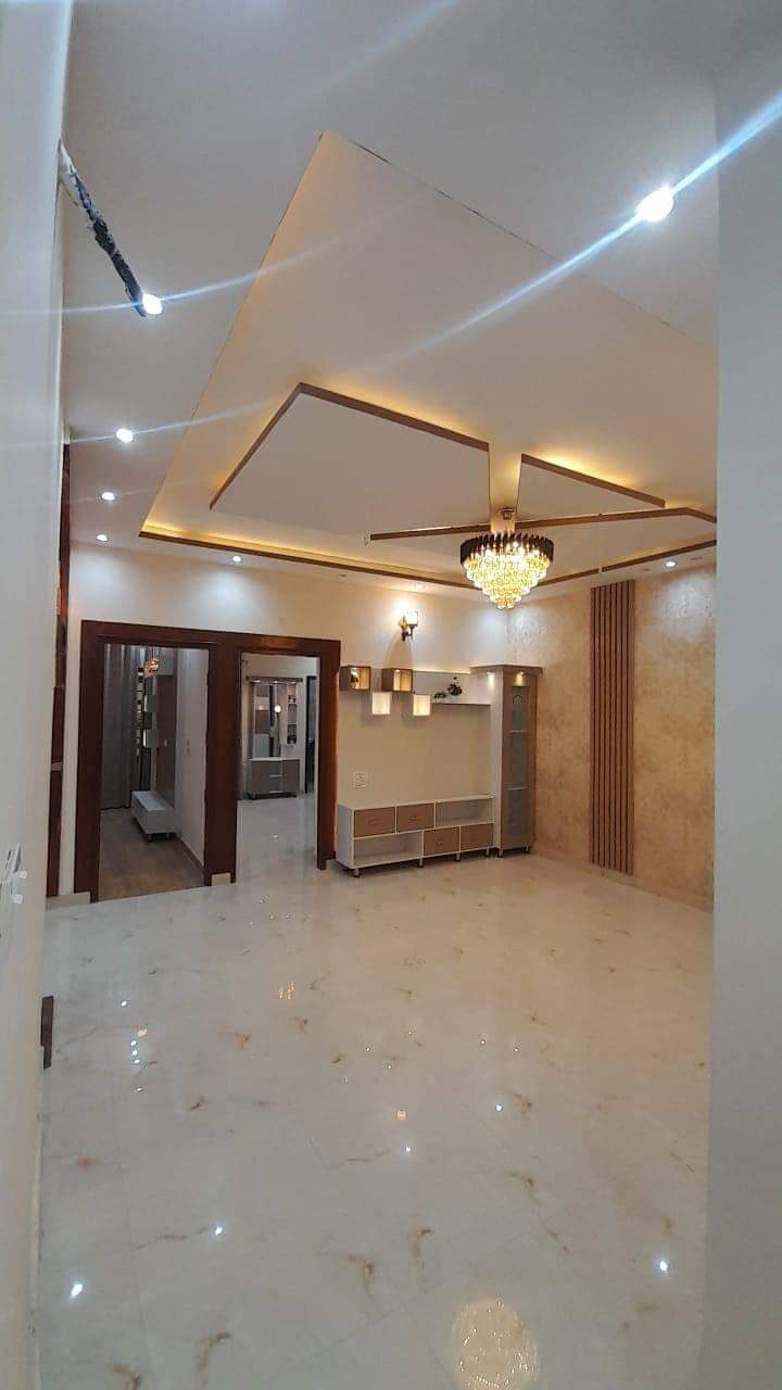 Beautiful 3 Beds 3 Baths Flat available for Sale in Kharar, Punjab
