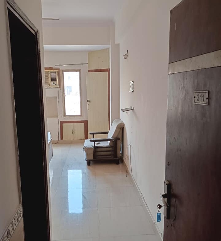 PG rooms available with best price AC and Non AC in Noida, UP
