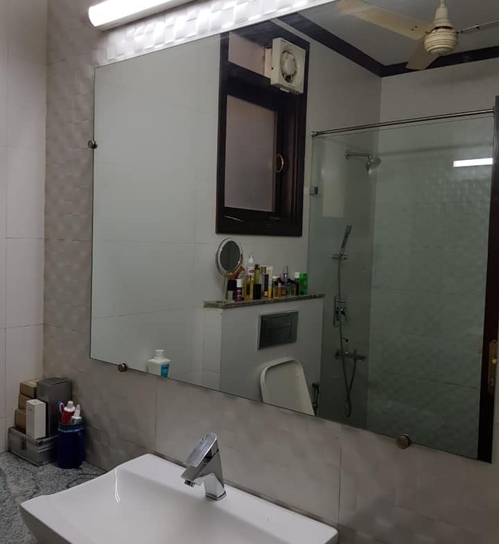 2nd floor 4 Beds 4 Baths Semi furnished for Rent in Gk-1 with Terrace garden