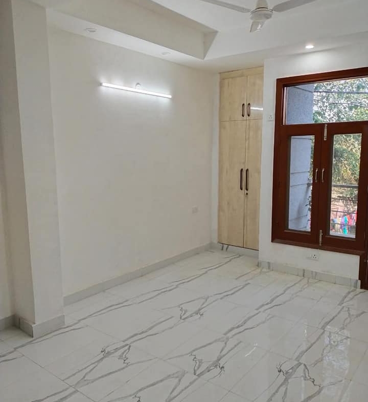 3 Beds 3 Baths SEMI FURNISHED FLAT AVAILABLE FOR RENT IN SAKET