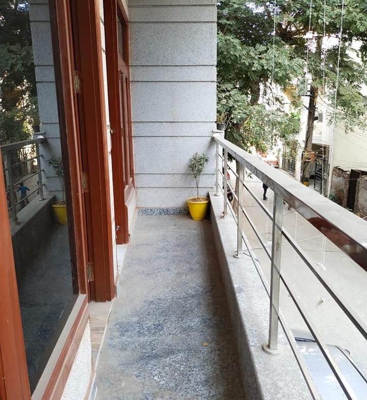 3 Beds 3 Baths SEMI FURNISHED FLAT AVAILABLE FOR RENT IN SAKET