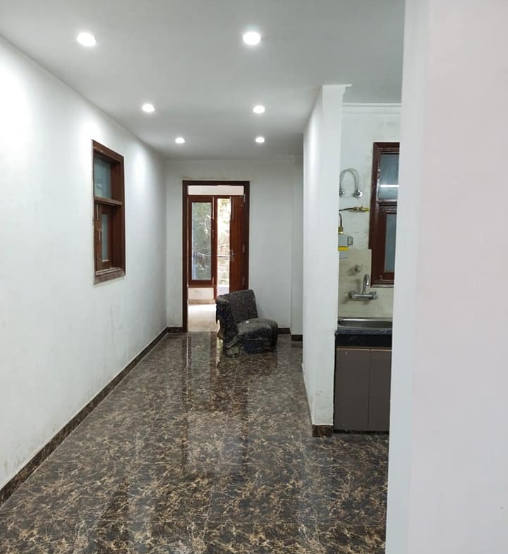 3 Beds 3 Baths SEMI FURNISHED FLAT AVAILABLE FOR RENT IN SAKET