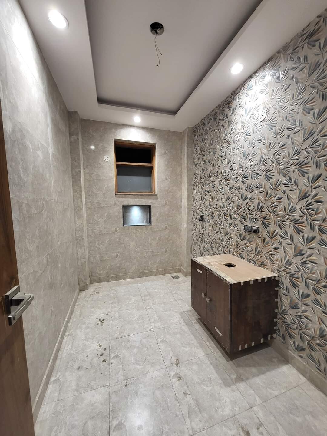Newly built 3 Bedrooms, 3 Baths, Premium Builder Floor available for sale in Greenfields Colony, Faridabad.