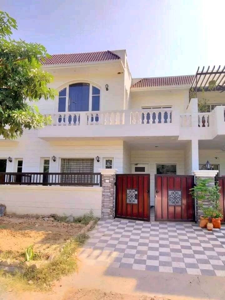 harry 3 Beds 3 Baths Semi-Furnished independent villa for rent in Mohali, Punjab