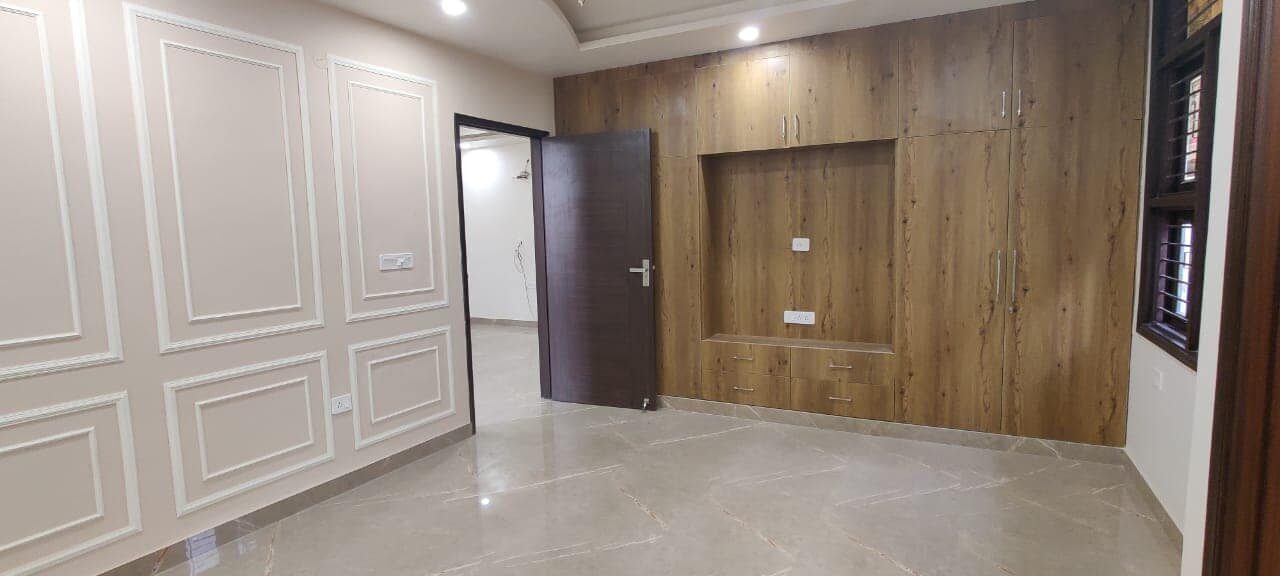 3 Beds 3 Baths luxurious king size flat for sale