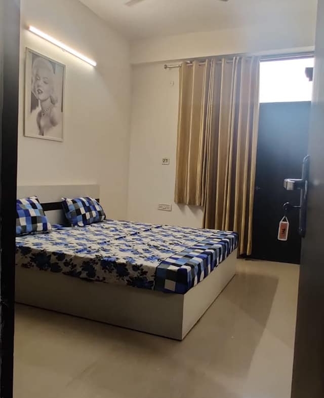 Unisex PG for Rent in Noida sector 45, UP
