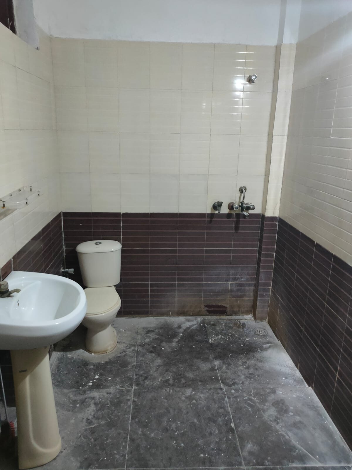 5 BEDS HOUSE FOR SALE IN C BLOCK SECTOR 52 NOIDA, UP