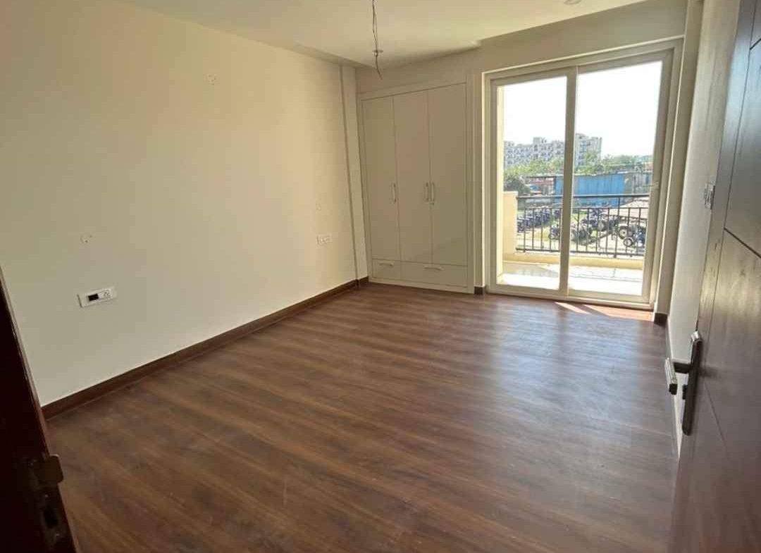 4 Beds 4 Baths -ready to move apartment for sale in Zirakpur, Punjab