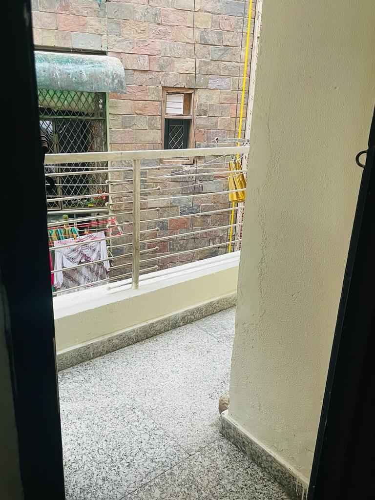 po8 1 Bed 1 Bath – Apartment for Rent in Saket Delhi