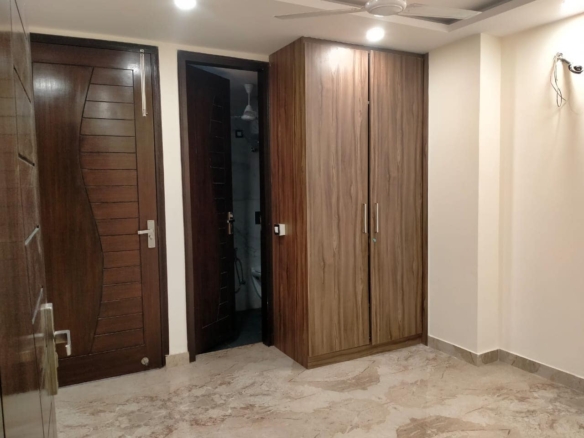 Newly constructed 4 Beds 4 Baths Villa for Sale in Gurugram, Delhi NCR