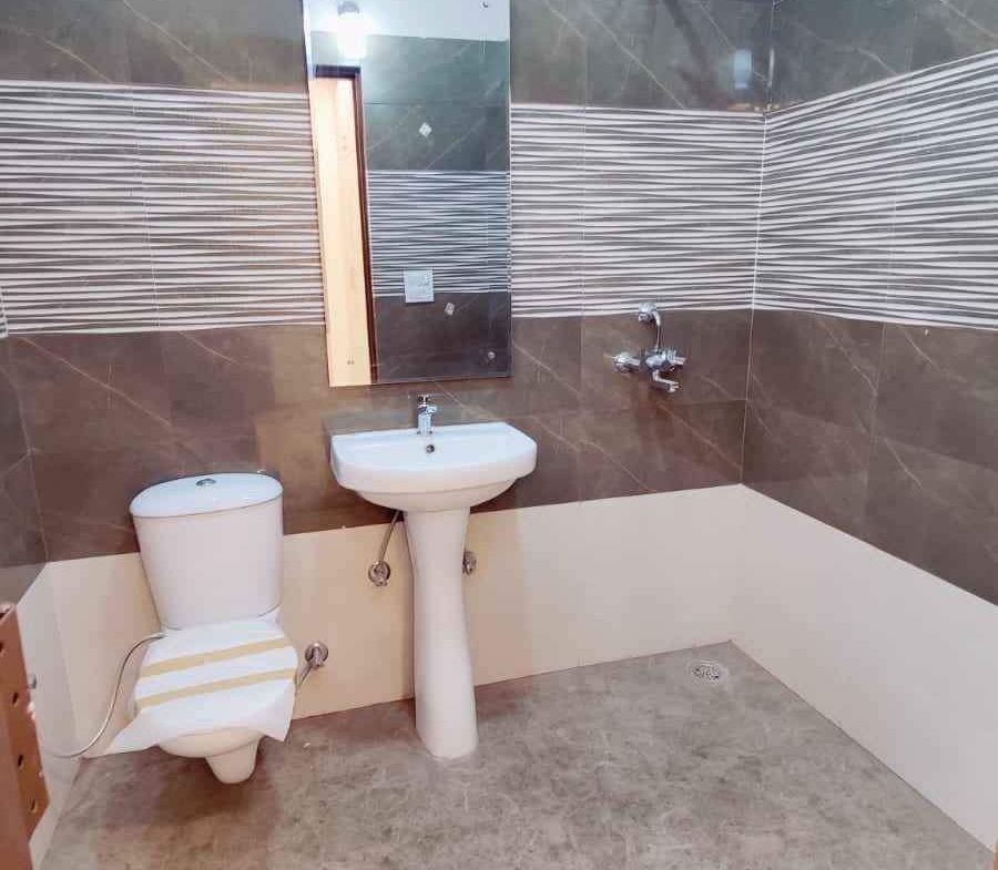 2Beds 2 Baths LUXURIOUS FLAT ON PATIALA HIGHWAY, Zirakpur, Punjab