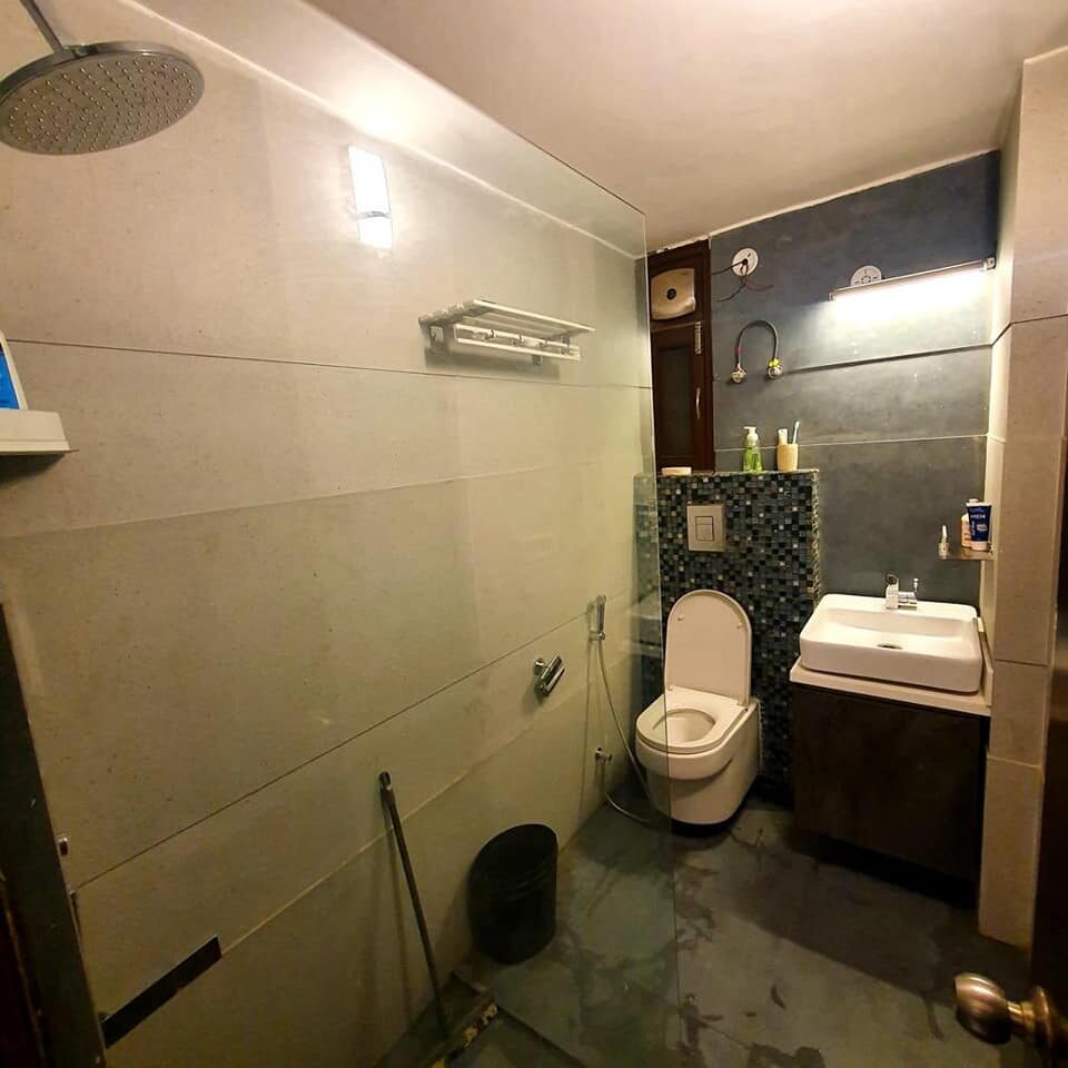 zs7 3Beds fully furnished flat available for rent in Vasant Kunj New Delhi