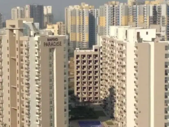 2 Bds – 2 Ba – 1050 ft2 Very Beautiful 2bhk Apartment with semi furnishing & all amenities