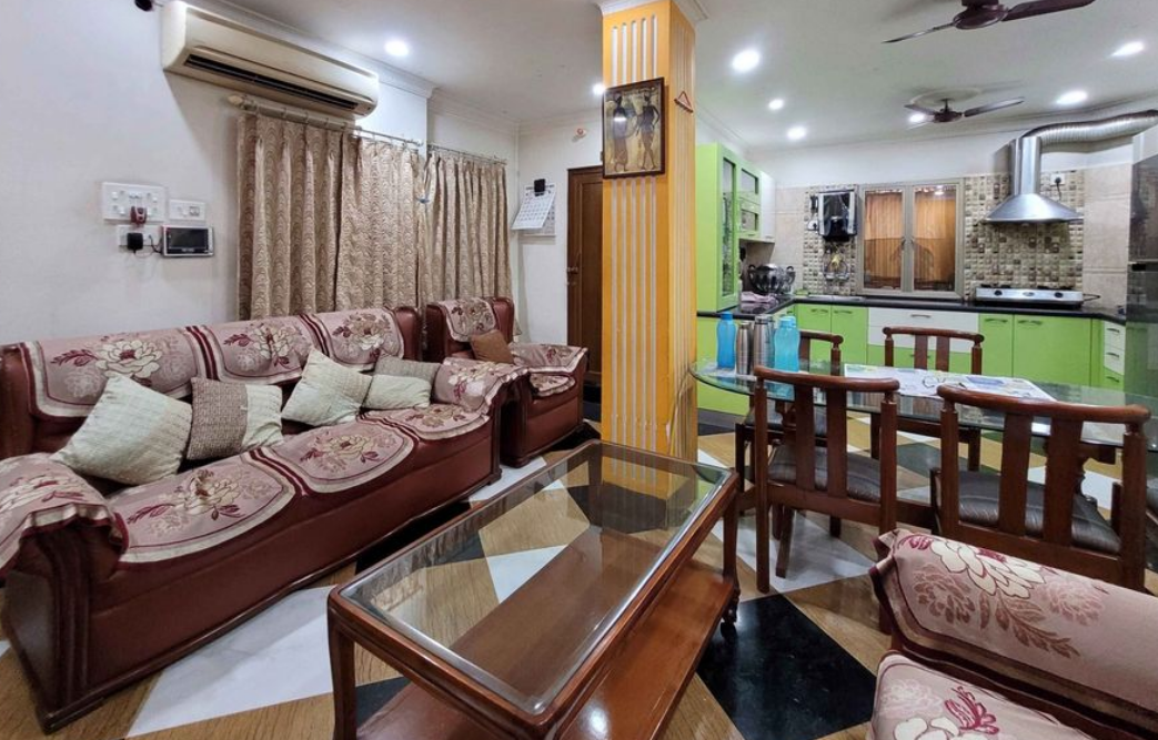 4 Beds and 4 Baths for Sale in Kolkata
