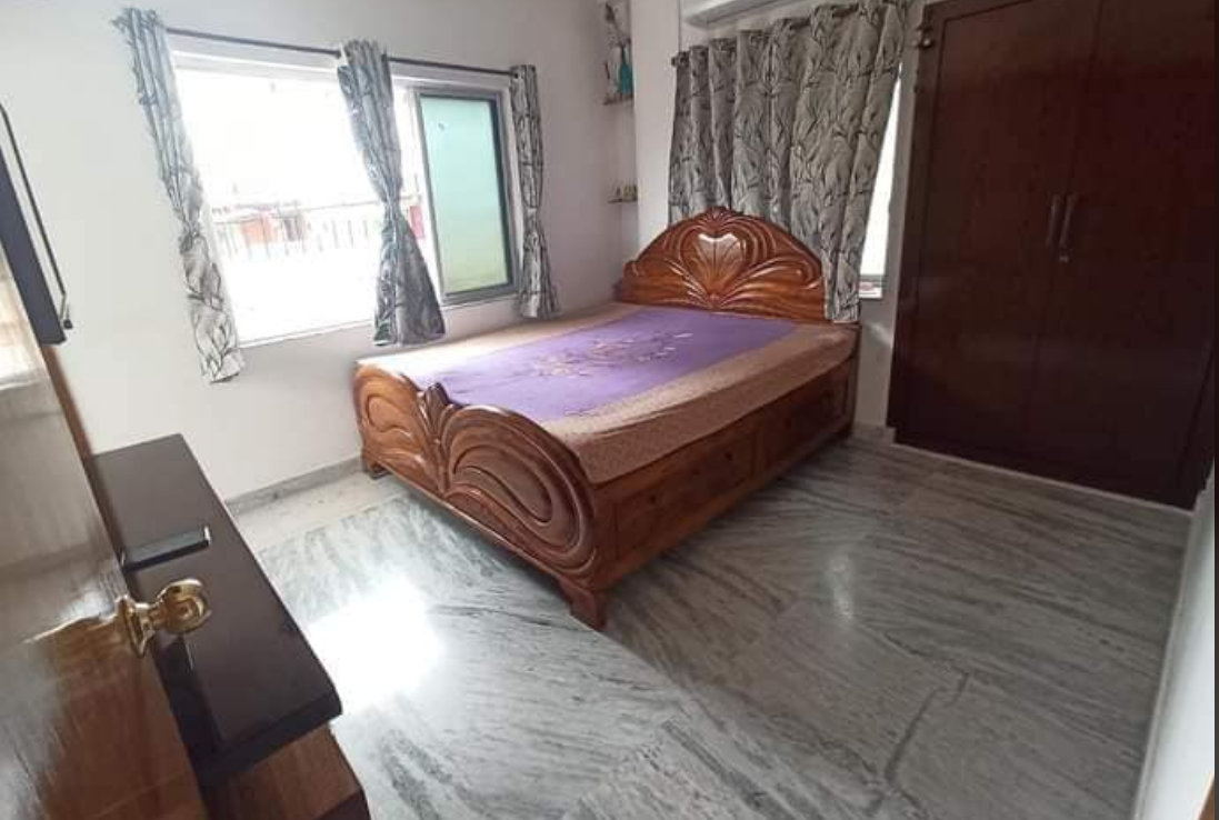 3 Beds and 3 Baths for Sale in Kolkata