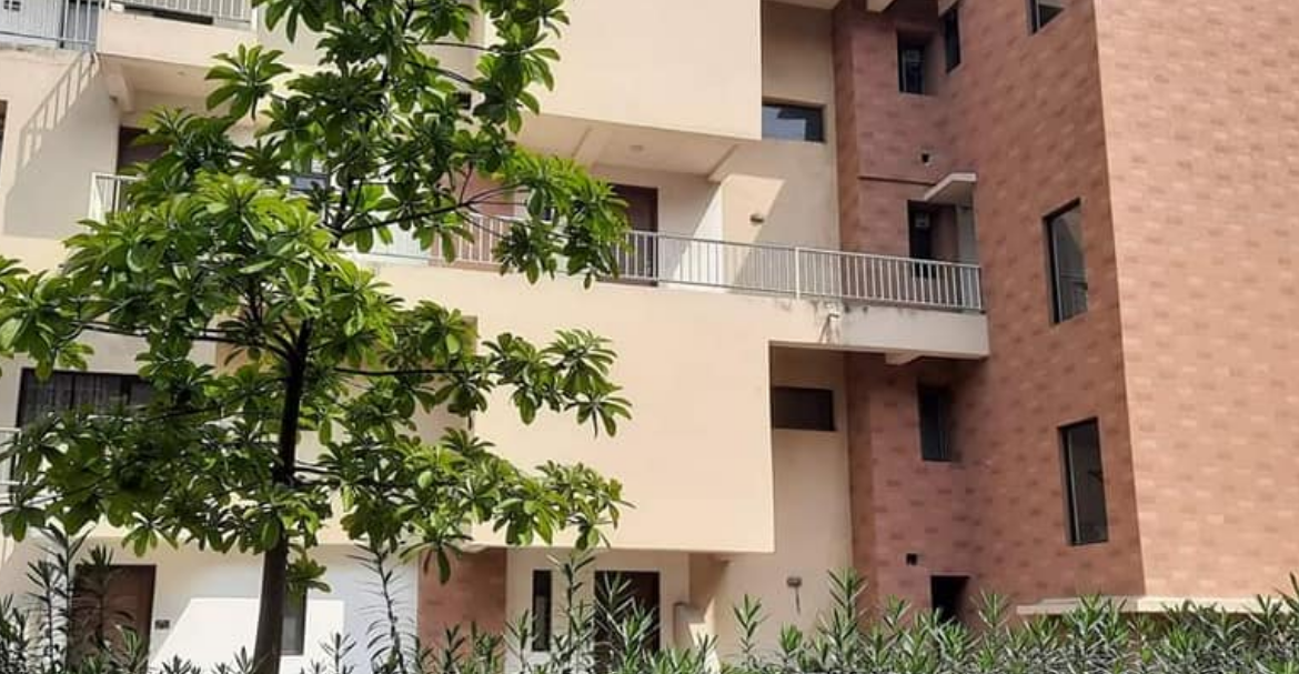 3 Beds and 3 Baths for Sale in Kolkata