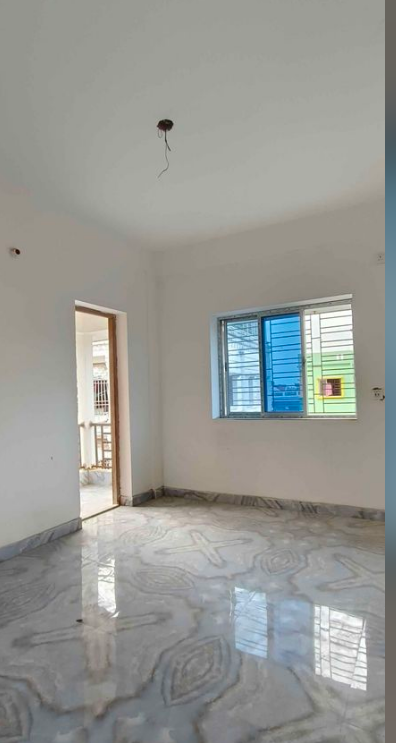 2 Beds and 2 Baths for Sale in Kolkata