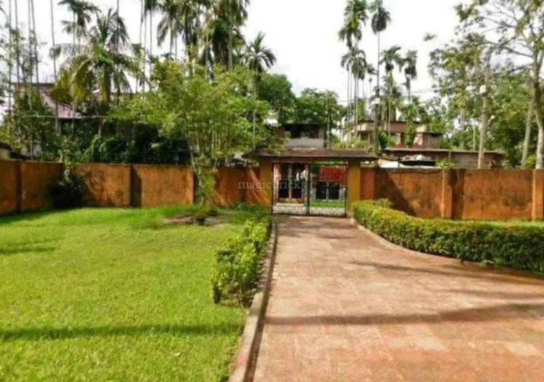 2 Beds and 2 Baths for Sale in Kolkata