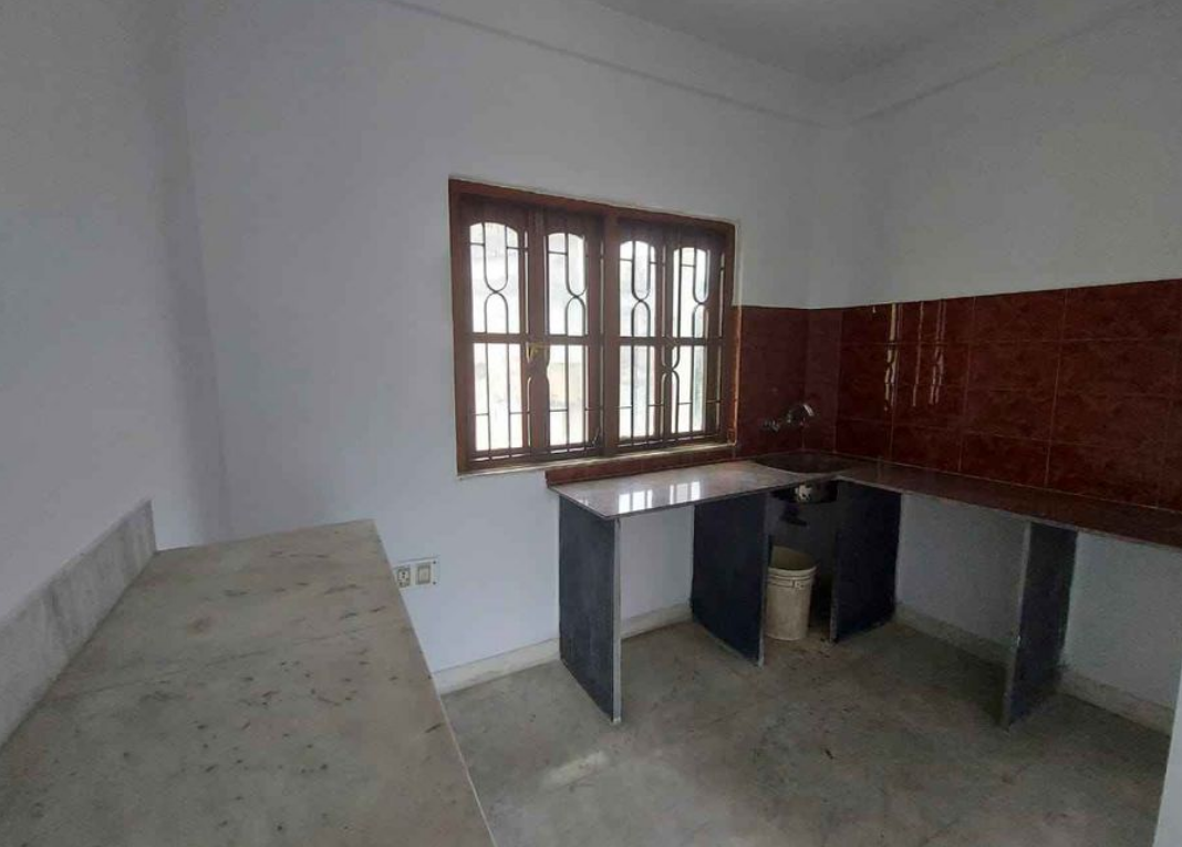 3 Beds and 2 Baths for Sale in Kolkata