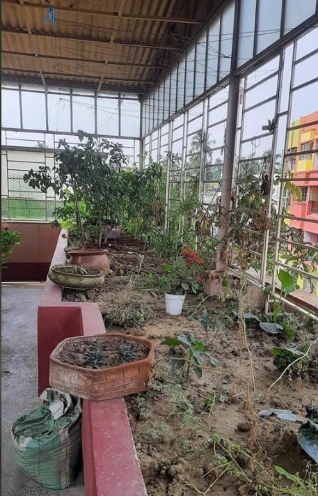 5 Beds and 3 Baths for Sale in Kolkata