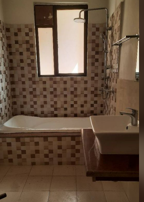 3 Beds and 3 Baths for Sale in Kolkata
