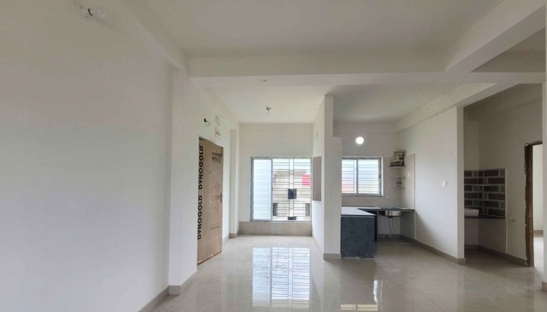 2 Beds and 2 Baths for Sale in Kolkata