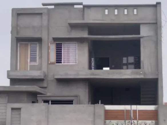 4 Bds – 3 Ba – 2250 ft2 10 marle kothi for sale near GT road dhariwal serious buyer call me