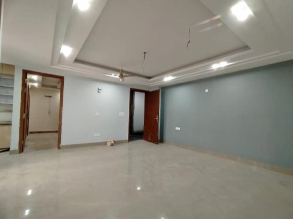 3 Beds semi furnished flat for rent in Chattarpur, Delhi