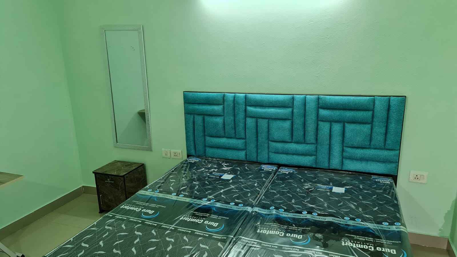 Fully furnished 1 bed 1 bath for rent in sector 76, Noida