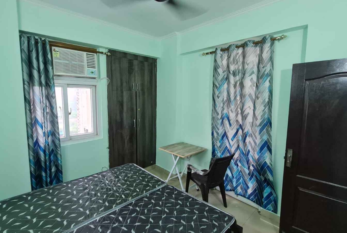 Fully furnished 1 bed 1 bath for rent in sector 76, Noida