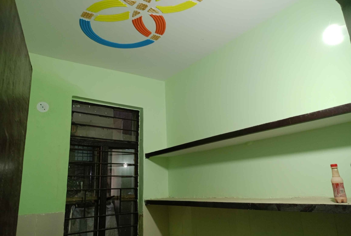 Small 1 Bed 1 Bath – Apartment for rent in UP