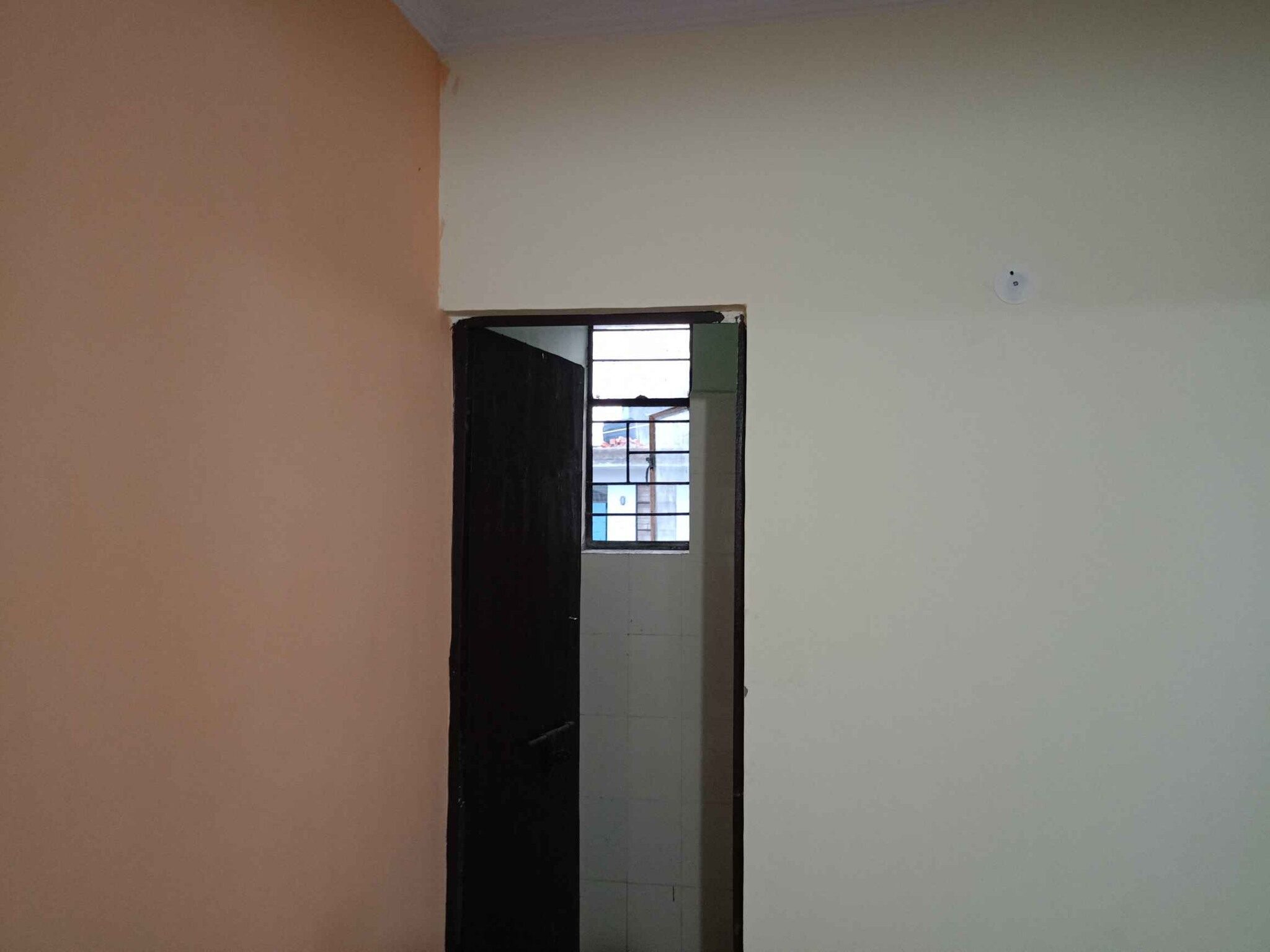Small 1 Bed 1 Bath – Apartment for rent in UP