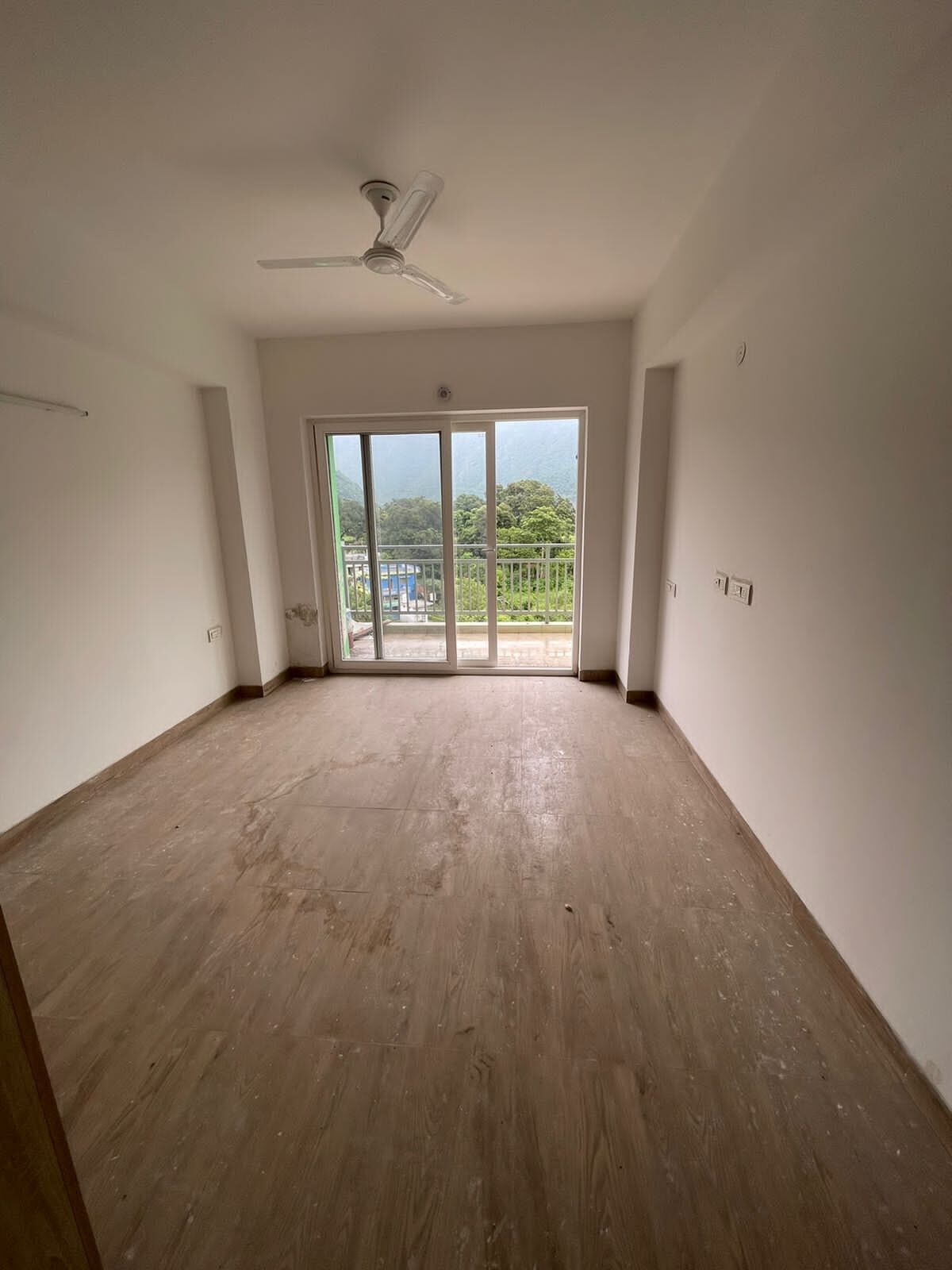 ar1 5 Beds 5 Baths Pent house with roof rights for Sale in Dehradun, Uttrakhand